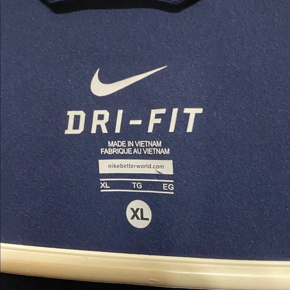 Nike Dri-Fit Navy Windbreaker Jacket Size XL